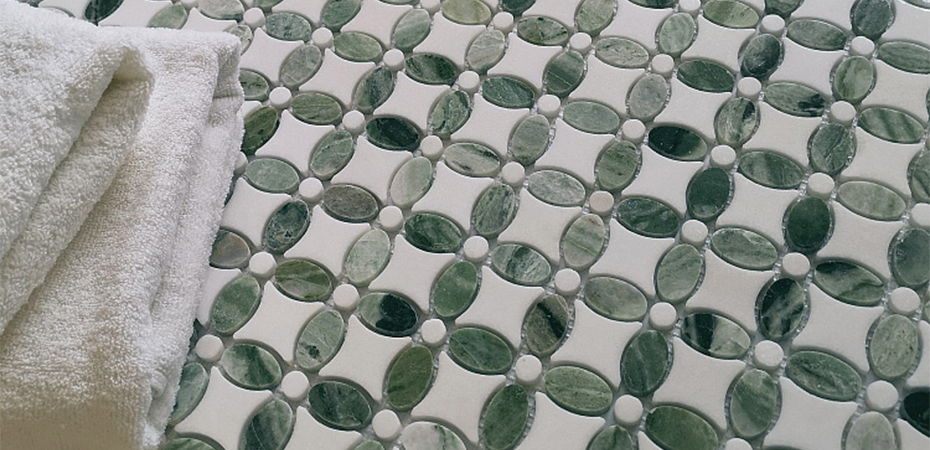Mosaico de mármol natural verde: el arte de la piedra, lleno de verdor