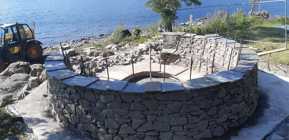 circle Stone Wall Construction