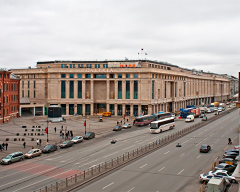 Centro comercial Galeria, San Petersburgo, Rusia
    